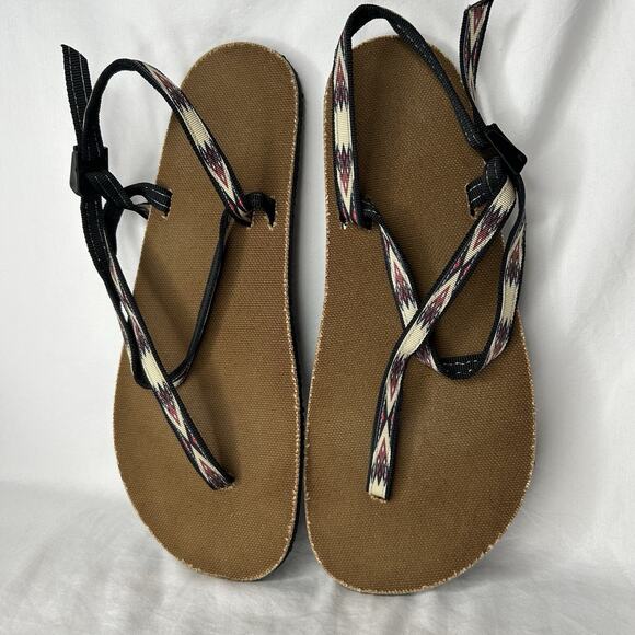 Earth Runners Men’s Circadian Lifestyle Tribal Sandals Grounding Size 12?